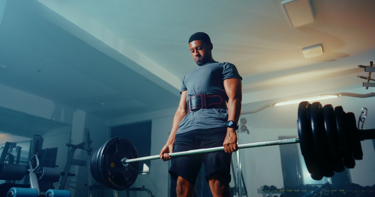 How to Sumo Deadlift: Setup, Form and Is It Easier?