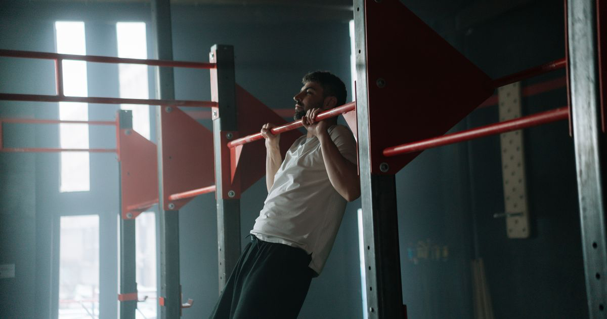 How to Track Bodyweight Exercises (Pull-Ups, Dips, Push-Ups)