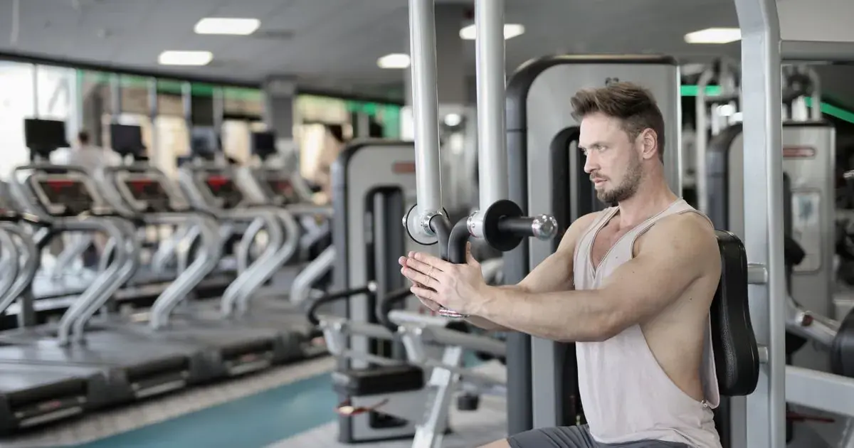 How to Use the Chest Press Machine: Setup and Form